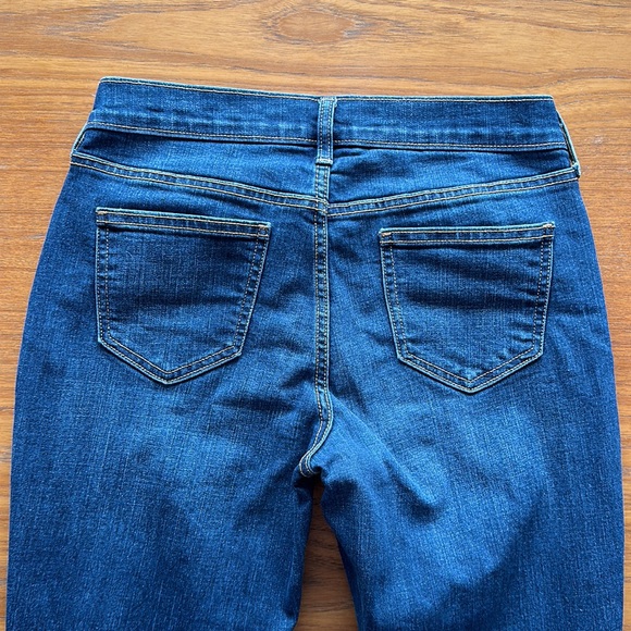 Old Navy Sweetheart Jeans - Picture 7 of 10